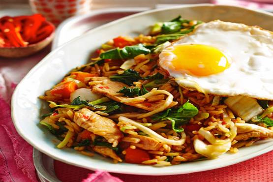 Nasi Goreng Chicken Noodles - ناسي جورينج نودلز بالدجاج